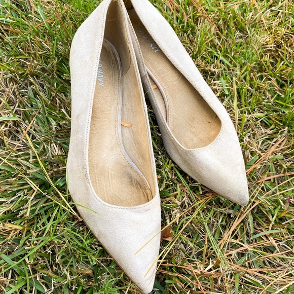 comfy navy court shoes